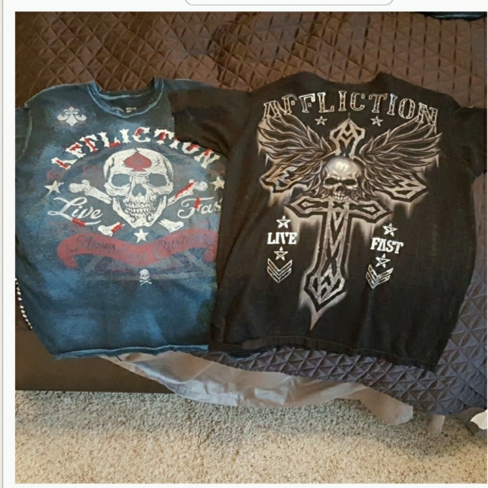 2 Men's Affliction shirts Size M (fit like a Lg)
